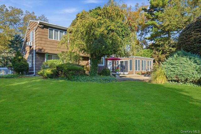 89 Woodsome Road, Babylon, NY 11702