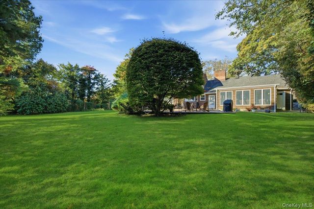 89 Woodsome Road, Babylon, NY 11702