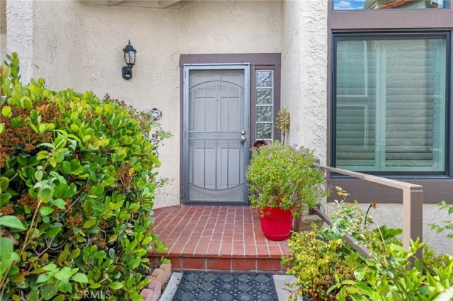 19544 Vasile Cir, Huntington Beach, CA 92646