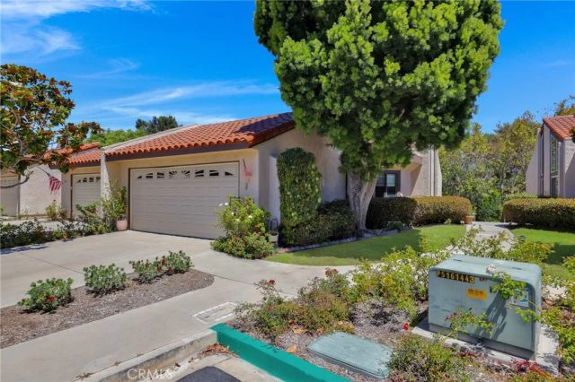19544 Vasile Cir, Huntington Beach, CA 92646