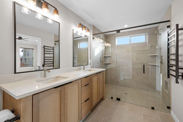 97 Gangnes Drive, Talent, OR 97540