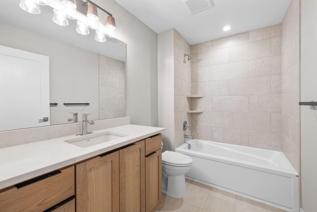 97 Gangnes Drive, Talent, OR 97540