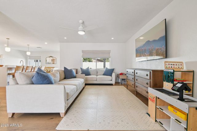 4346 E EVANS Drive, Phoenix, AZ 85032