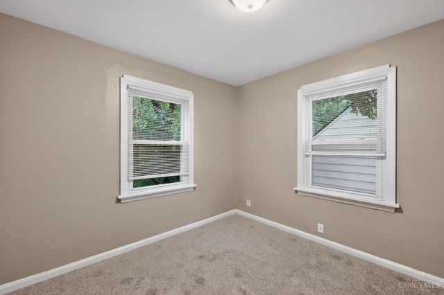 1866 Ashbrook Drive, Cincinnati, OH 45238