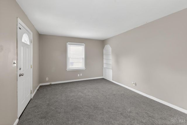 1866 Ashbrook Drive, Cincinnati, OH 45238