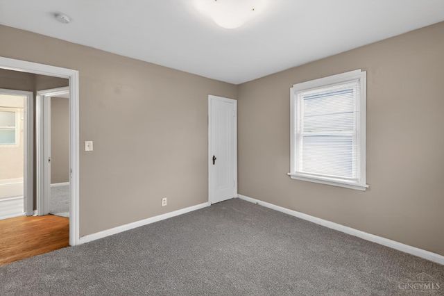 1866 Ashbrook Drive, Cincinnati, OH 45238