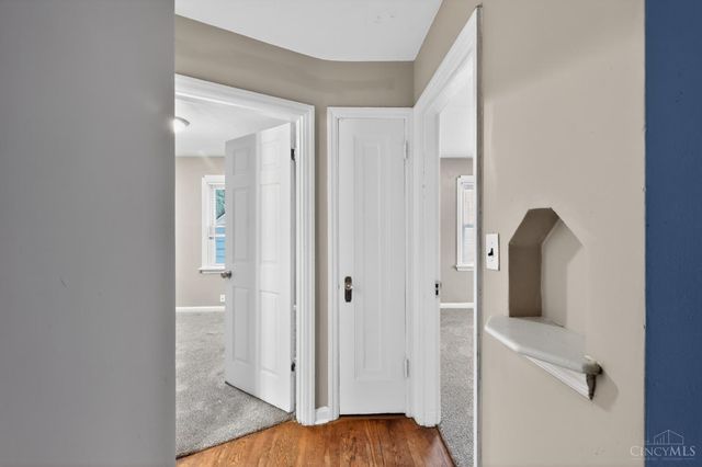 1866 Ashbrook Drive, Cincinnati, OH 45238