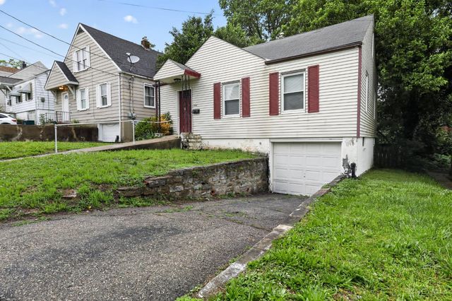 1866 Ashbrook Drive, Cincinnati, OH 45238