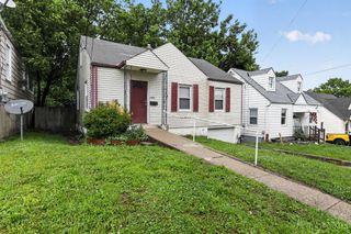 1866 Ashbrook Drive, Cincinnati, OH 45238