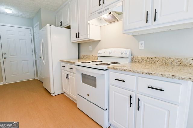 40 Crooked Creek Drive, Covington, GA 30016