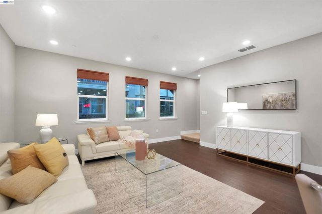 3132 Aran Way, Dublin, CA 94568
