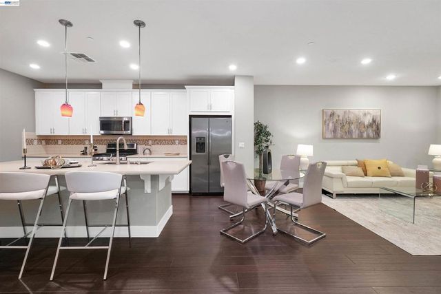 3132 Aran Way, Dublin, CA 94568