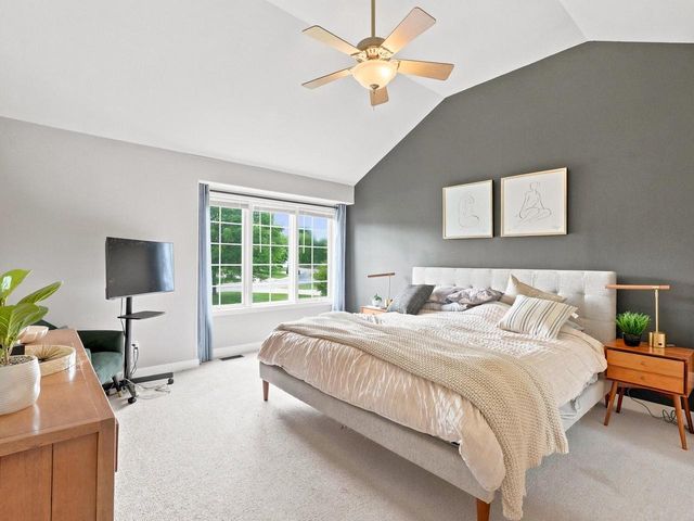 W126N6432 Willow COURT, Menomonee Falls, WI 53051