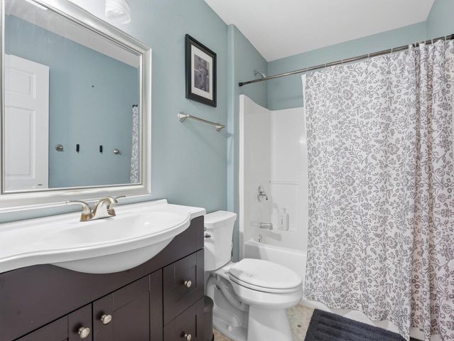 W126N6432 Willow COURT, Menomonee Falls, WI 53051