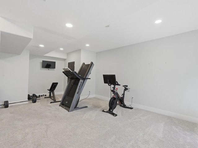 W126N6432 Willow COURT, Menomonee Falls, WI 53051