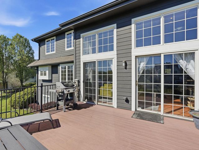 W126N6432 Willow COURT, Menomonee Falls, WI 53051