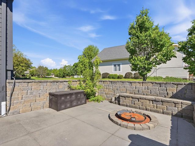 W126N6432 Willow COURT, Menomonee Falls, WI 53051