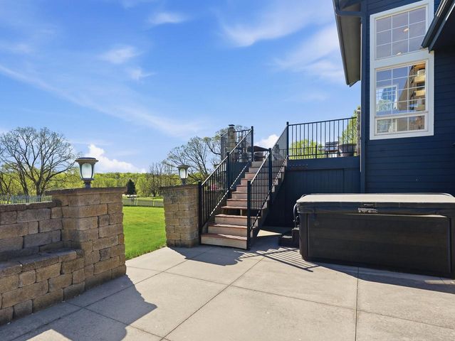 W126N6432 Willow COURT, Menomonee Falls, WI 53051