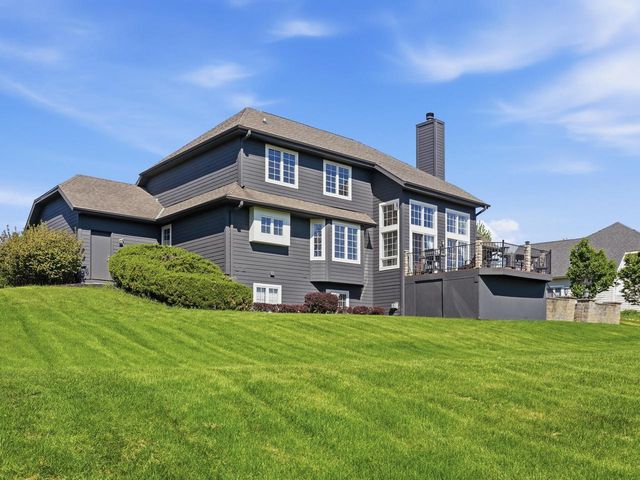 W126N6432 Willow COURT, Menomonee Falls, WI 53051