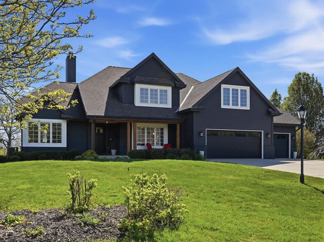 W126N6432 Willow COURT, Menomonee Falls, WI 53051