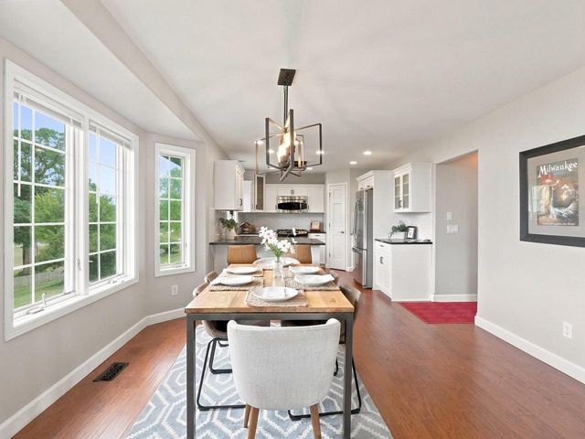 W126N6432 Willow COURT, Menomonee Falls, WI 53051