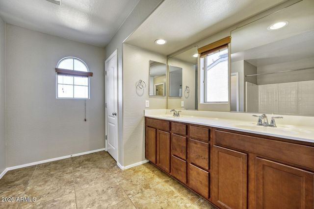 2220 S BUCKAROO Trail, Gilbert, AZ 85295