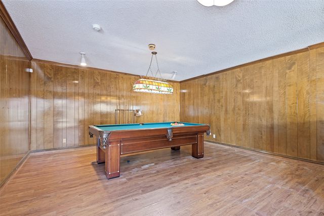 6101 Circleview Drive, Haltom City, TX 76180