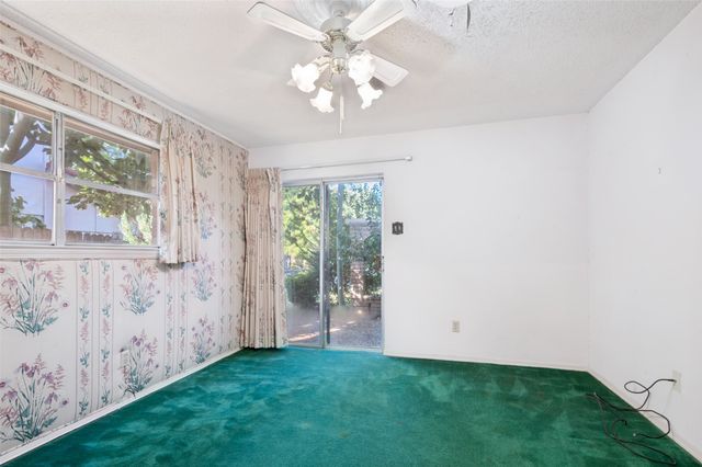 6101 Circleview Drive, Haltom City, TX 76180