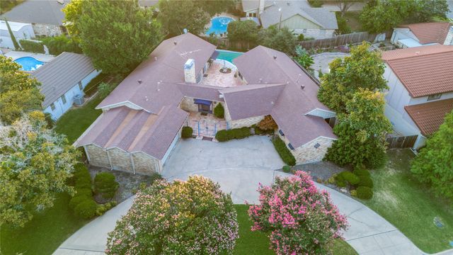 6101 Circleview Drive, Haltom City, TX 76180