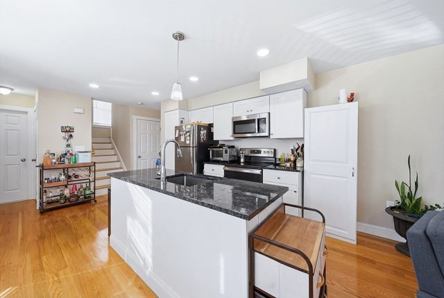 527 Norfolk St 527, Boston, MA 02126