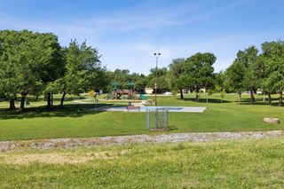 831 Creekside Drive, Lewisville, TX 75067