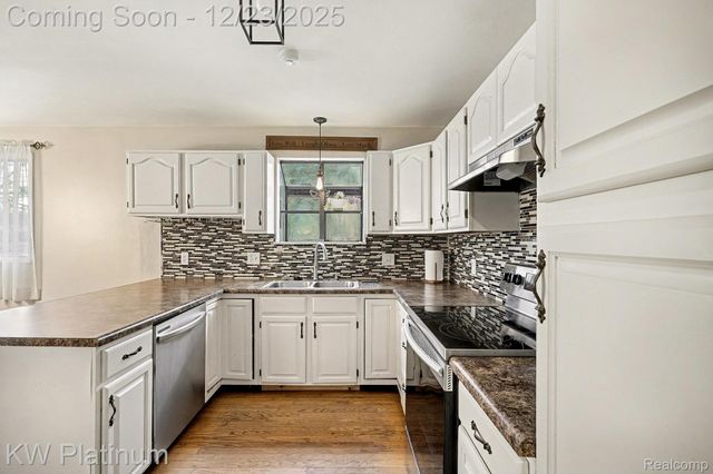 185 Michelson Road, Rochester Hills, MI 48307