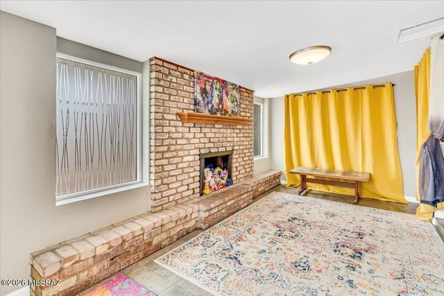 618 S Prudence Road, Tucson, AZ 85710