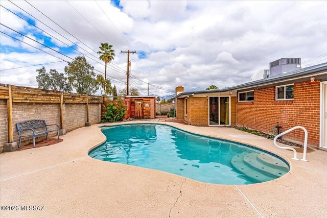 618 S Prudence Road, Tucson, AZ 85710