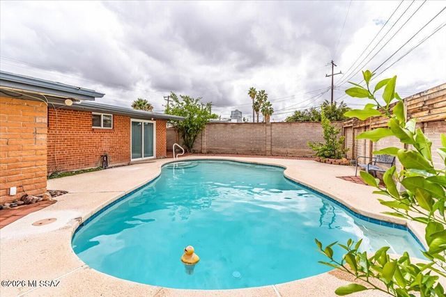 618 S Prudence Road, Tucson, AZ 85710