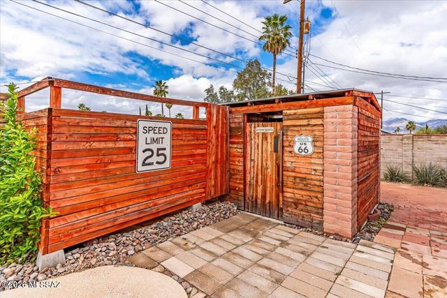 618 S Prudence Road, Tucson, AZ 85710