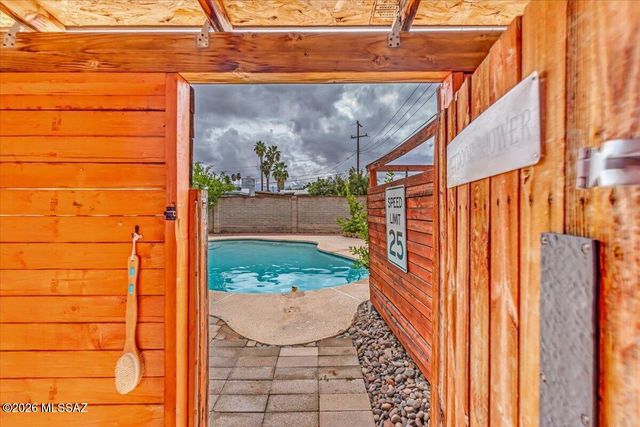 618 S Prudence Road, Tucson, AZ 85710