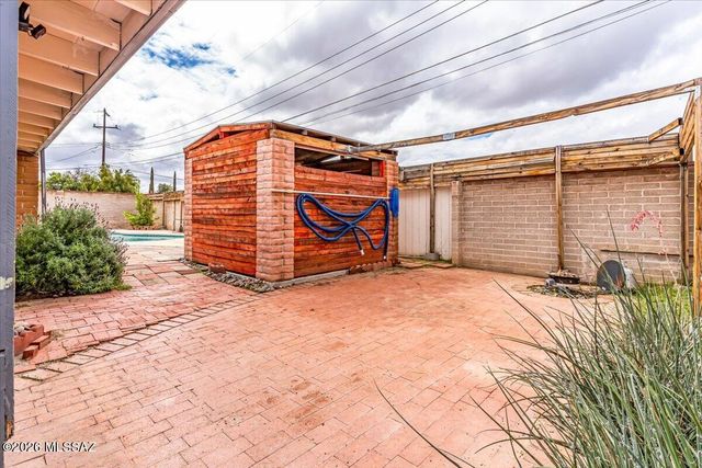 618 S Prudence Road, Tucson, AZ 85710