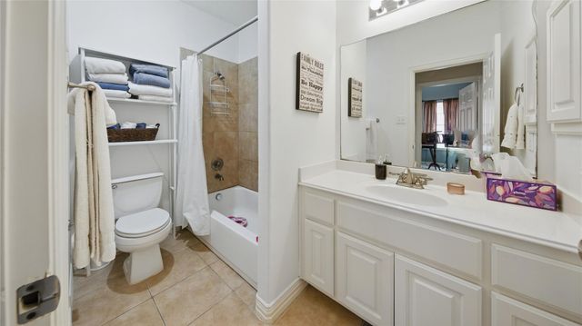 7119 Laguna Villas, Houston, TX 77036