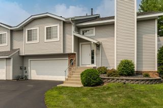 2822 Riverwood Lane NW, Rochester, MN 55901