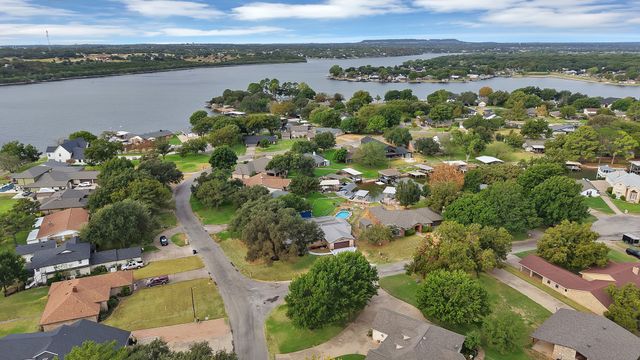 4101 Newport Bay Court, Granbury, TX 76049