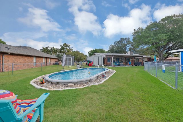 4101 Newport Bay Court, Granbury, TX 76049