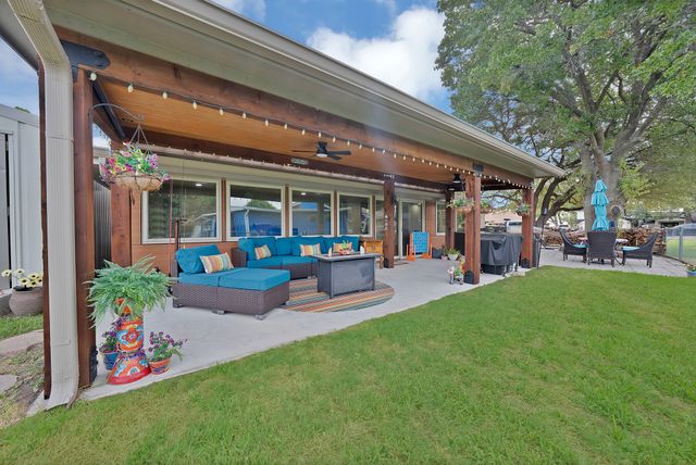 4101 Newport Bay Court, Granbury, TX 76049