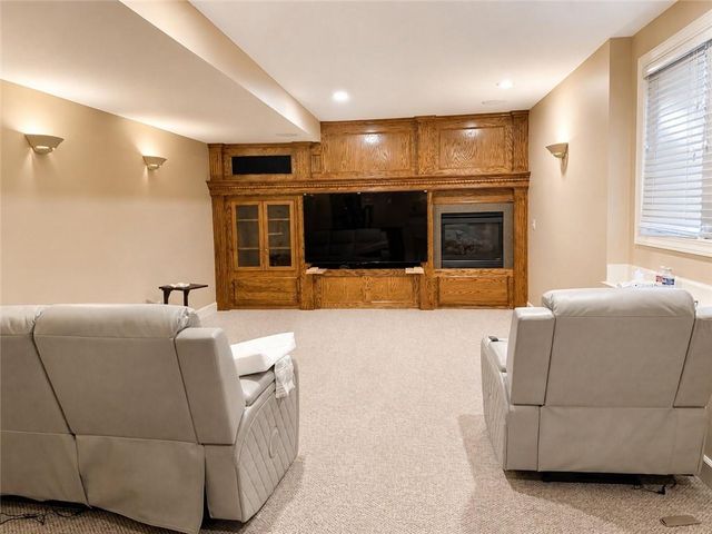 12302 W 139th Terrace, Overland Park, KS 66221