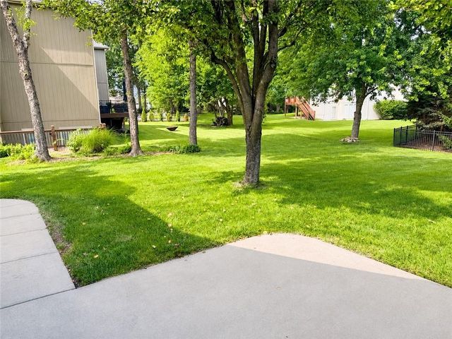 12302 W 139th Terrace, Overland Park, KS 66221