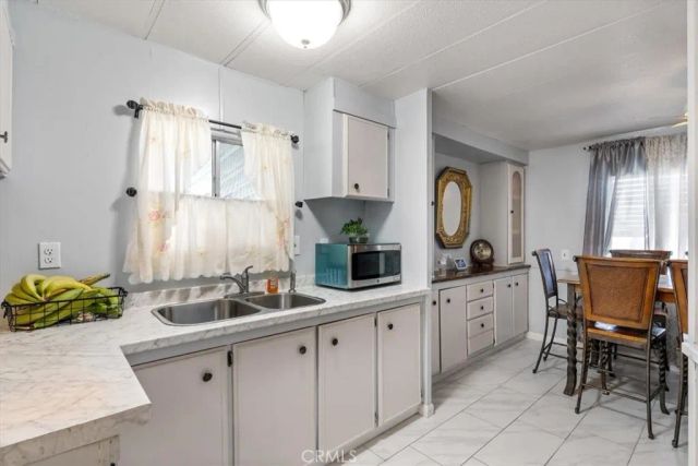 216 Vivian, Bakersfield, CA 93308