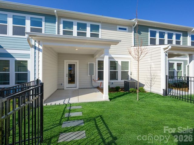 10128 Mamillion Drive, Huntersville, NC 28078