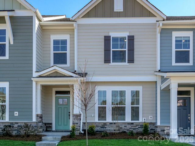 10128 Mamillion Drive, Huntersville, NC 28078