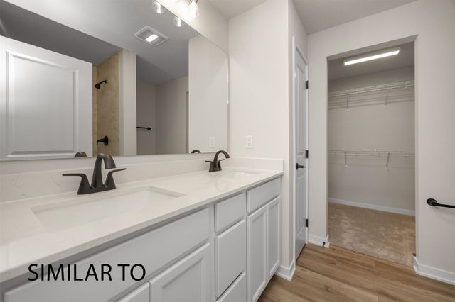 1212 Featherstone Avenue NE, Bondurant, IA 50035