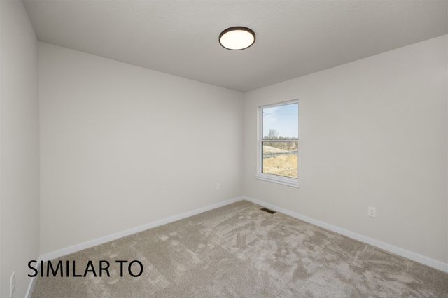 1212 Featherstone Avenue NE, Bondurant, IA 50035